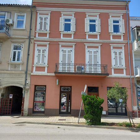 Apartmani Iris I Ana Crikvenica Esterno foto