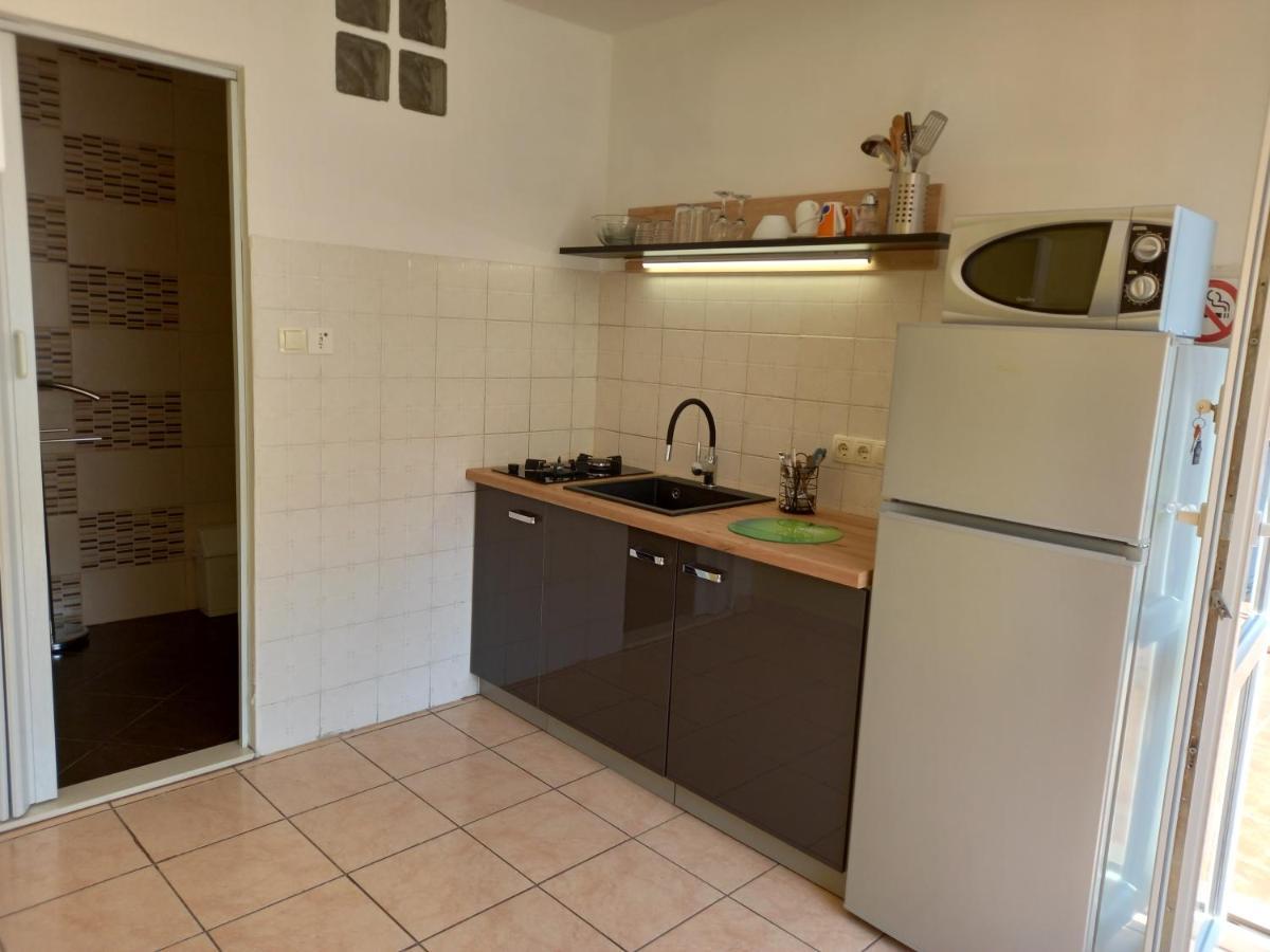 Apartmani Iris I Ana Crikvenica Esterno foto
